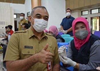 Bupati Zaki Bersama Forkopimda Divaksin Booster