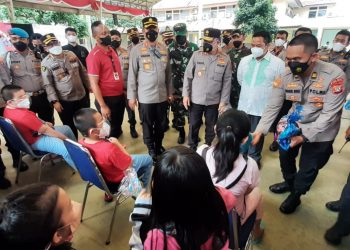 Pantau Vaksinasi di Kota Tangerang, Ini yang Diminta Kapolda Metro Jaya