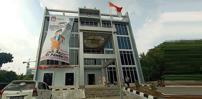 Kantor KPU kota Tangsel. (PHD)