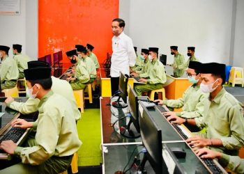 Bisa Jadi Contoh Penerapan Prokes