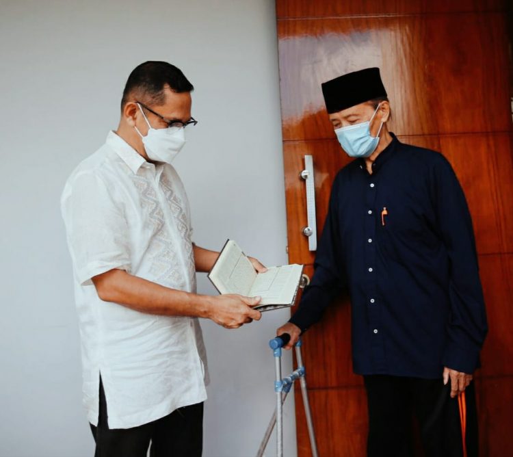 Penyerahan Wakaf Al Quran di Yogyakarta. (IST)