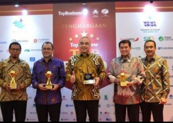 Perumdam Tirta Kerta Rahardja Raih Top BUMD Awards 2022