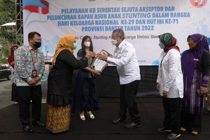 Launching sejuta akseptor KB di Kota Tangsel. (RAY)