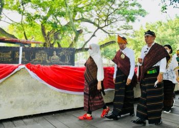 Presiden Jokowi Kunjungi Taman Renungan Bung Karno