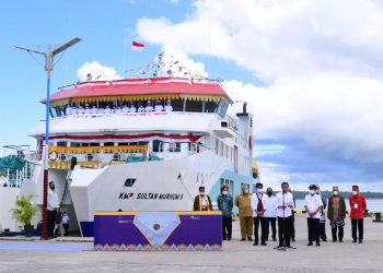 Presiden Jokowi Resmikan Tiga Pelabuhan Penyeberangan dan Satu KMP di Wakatobi
