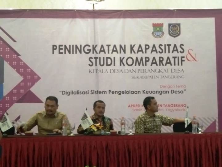 Bimtek pengelolaan keuangan dana desa. (YAT)