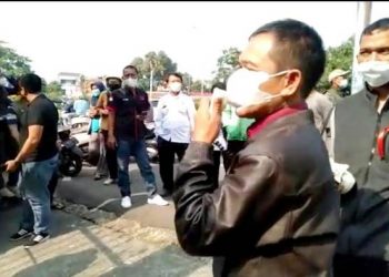 Warga Demo SMAN 3 Kota Tangerang, Sebab Apa?