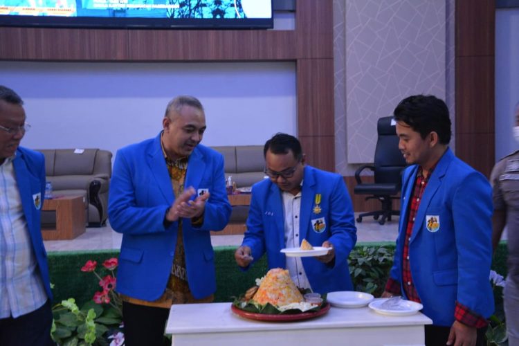 Bupati Tangerang Zaki Iskandar hadiri HUT KNPI. (RAY)