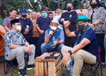 Sambangi Banksasuci Cihuni, Sandi Uno: Layak Dijadikan Creative Corner Nasional