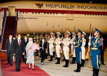 Tiba di Beijing, Presiden Jokowi Disambut Wakil Menteri Luar Negeri RRT Wu Jiang Hao
