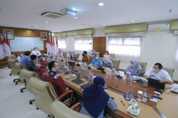 Rapat evaluasi dari tim WHO dan Kementerian Kesehatan dengan Pemkot Tangerang. (IST)