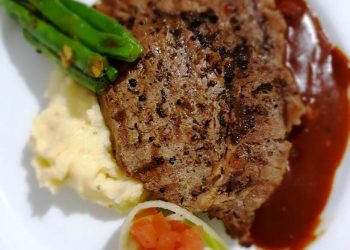 Baru Dibuka, Steak Oh My God Foodpedia Setu Banjir Pesanan