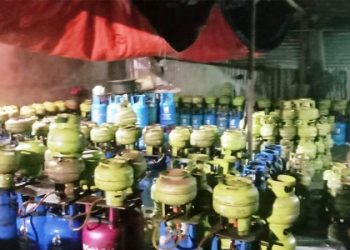 Gerebek Tempat Penyuntikan Gas Bersubsidi, Dua Pekerja Diamankan
