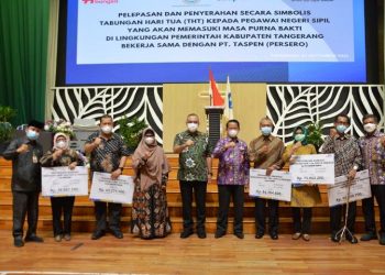 51 ASN Pemkab Tangerang Pensiun, Bupati Zaki Serahkan Tabungan Hari Tua