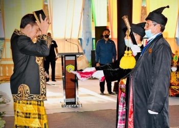 Presiden Jokowi Dianugerahi Gelar Kesultanan Buton