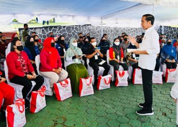 Presiden Jokowi Pastikan Penyaluran Bantuan Pemerintah di Kota Ternate Berjalan Lancar