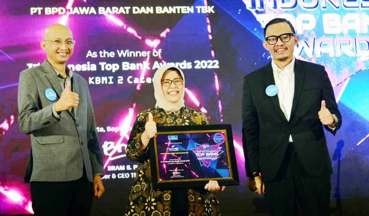 bank bjb meraih penghargaan sebagai Top Bank in KBMI 2 Category 2022. (IST)