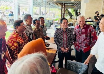 Di Yogyakarta, Presiden Jokowi Temui Teman Semasa Kuliah