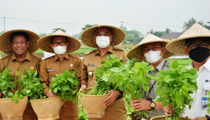 Bupati Tangerang Zaki Iskandar meresmikan Gedung Puskargo. (RIK)