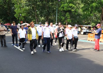Meriahkan HUT Kabupaten Tangerang ke-390, Ketua DPRD Lepas Peserta Jalan Santai