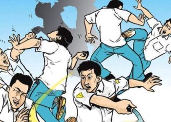 Melintas Saat Tawuran, Emak-emak di Tangsel Dibacok