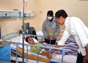 Presiden Kunjungi Korban Tragedi Kanjuruhan di Malang