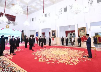 Presiden Jokowi Lantik Dewan Pengawas dan Anggota BPKH 2022-2027