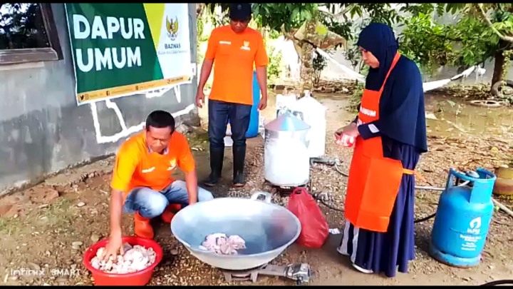Dapur umum Baznas untuk korban banjir Aceh Tamiang, Aceh. (IST)