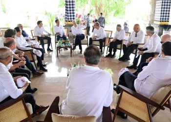 Momen Pemimpin Dunia Ngobrol Santai di Tahura Ngurah Rai