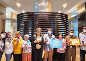 Sinar Mas Land Hibahkan Dana Pendidikan untuk Pengembangan Sekolah Berhati