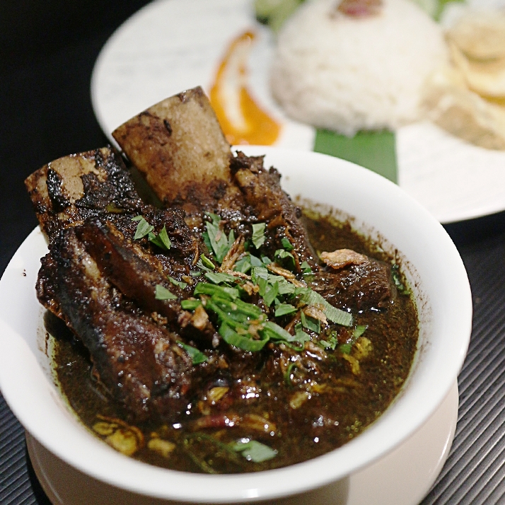 Sop Konro di Resto Kembang Sepatoe, Hotel Santika Premiere Bintaro. (IST)