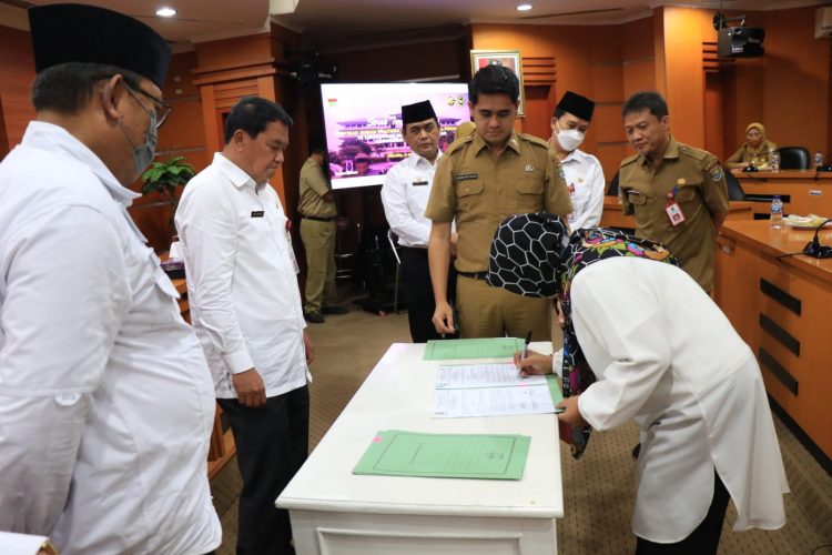 Sertijab pejabat di lingkup Pemkab Tangerang. (RIK)