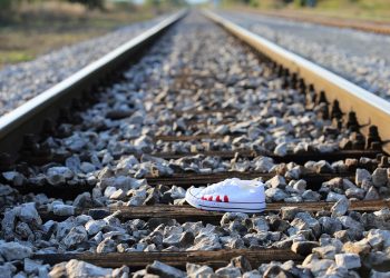 Pria Tewas dengan Kepala Hancur Tersambar Kereta Api di Ciputat