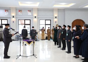 Bupati Zaki Lantik dan Ambil Sumpah Jabatan Fungsional