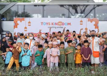 Toys Kingdom Santuni Ratusan Anak dan Dhuafa