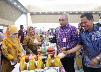 Bazaar Ramadhan Pemkab Tangerang Diserbu Warga