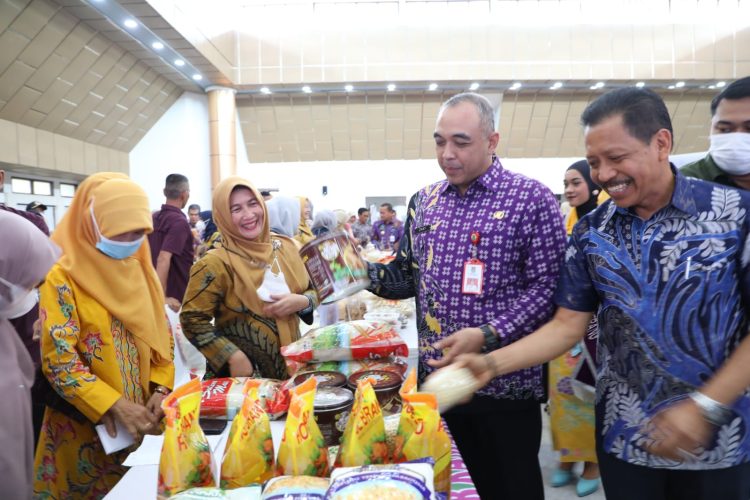 Bazaar Ramadhan di Puspemkab Tangerang. (RIK)