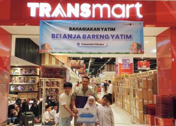Ratusan Anak Yatim Piatu Sumringah Diajak Belanja dan Buka Bersama