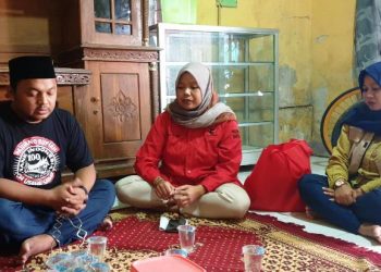 Prihatin Kondisi Balita yang Ibunya Ditahan di Rutan Serang, KPAN Kabupaten Lebak Sambangi Rumah Korban