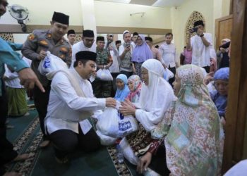 Pemkot Tangerang Bagi 6.000 Paket Sembako Gratis