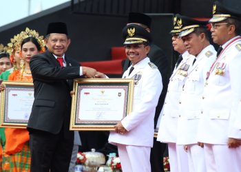 Untuk Kesekian Kali, Pemkot Tangerang Raih Penghargaan dari Kemedagri