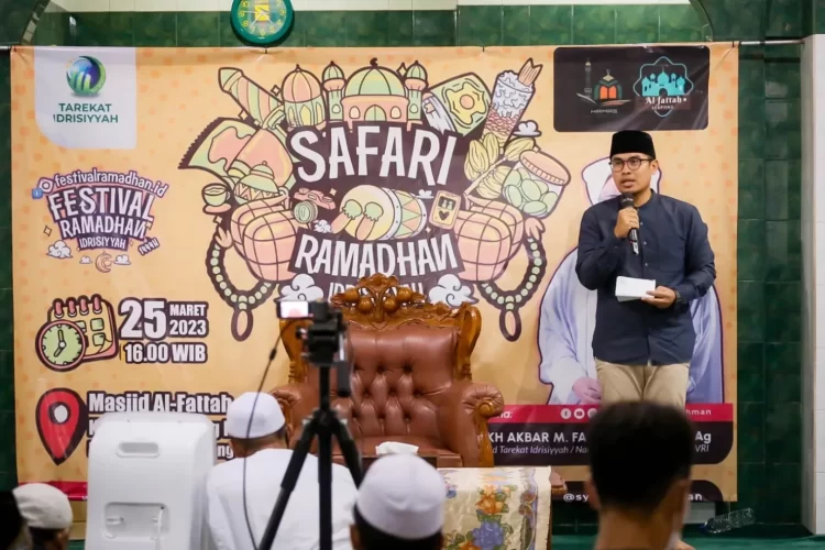 Wakil Walikota Tangsel, Pilar Saga Ichsan saat menhadiri Safari Ramadhan di Masjid Al Fatah, Serpong. (RAY)