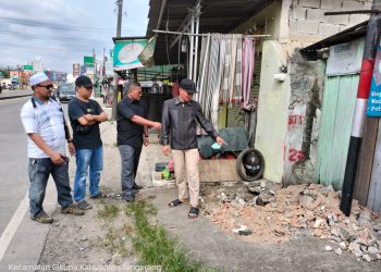 Diintimidasi dan Diminta Kosongkan Lahan, Desa Cikupa Disomasi Warga