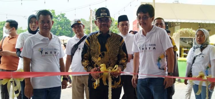Wakil Walikota Tangerang, Sachrudin meresmikan Pasar Modern Graha Raya. (KEY)