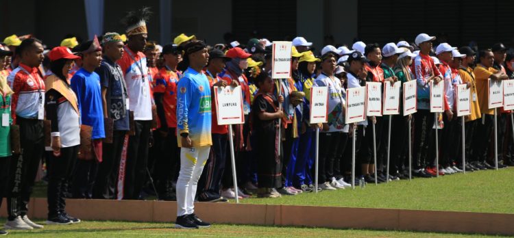 Ratusan peserta mengikuti babak kualifikasi Cabor Gate Ball di Lapangan ITSB, BSD City, Tangerang. (IST)
