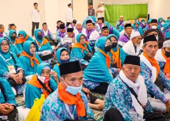 Walikota Benyamin Lepas Ratusan Jamaah Haji