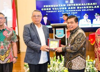 Walikota Tangsel: Pegawai Harus Percepat Pelayanan