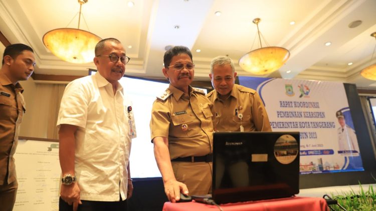 Wakil Walikota Tangerang, Sachrudin meluncurkan aplikasi Srikandi. (IST)