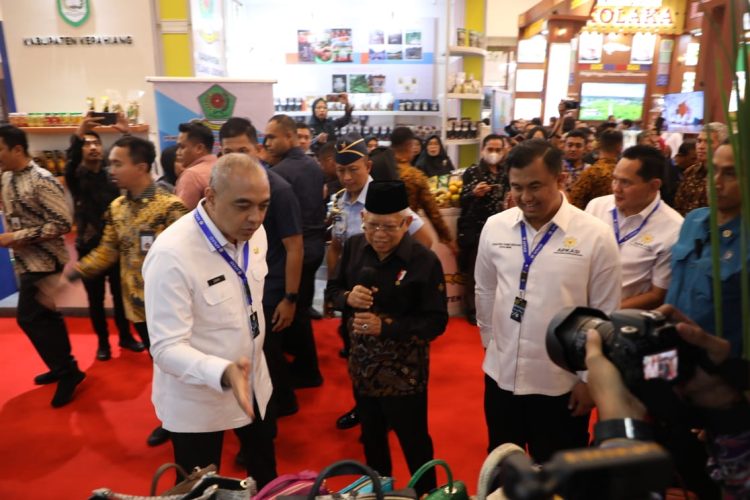 Produk UMKM Kabupaten Tangerang tampil di APKASI 2023. (RIK)