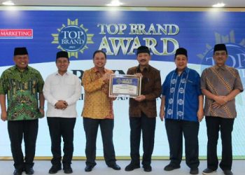 BAZNAS Kembali Raih TOP Brand 2023 Badan Zakat dan Amal